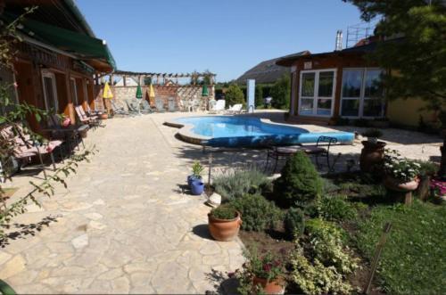 Gasthaus Joo-Wellness Pension Rabapaty Экстерьер фото